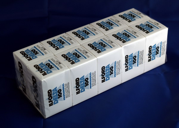 Ilford Delta-100 Pro 135-36 B/W Print Film ISO-100, 10-pack